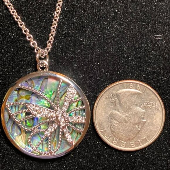Abalone Necklace with White Sapphire Butterfly NWOT 18" with 2" Extender - Picture 5 of 8